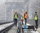 �؎X��̎�ġ����Сվ���٬F(xi��n) ���L(f��ng)ѩ̤���ˡ�