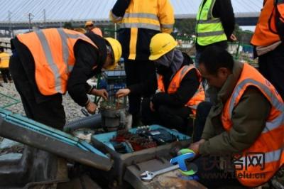 瑗??沖??绔?淇??藉??琛ュ己宸ョ??″?虹?灝句俊?峰???