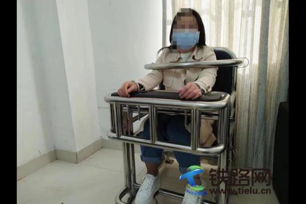 ��߀����һŮ�ӾW(w��ng)�����H�_ؔ(c��i)20���f ���f���F��ץ�@