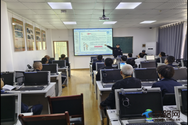 �����C(j��)��(w��)���_չ�����W(w��ng)�j(lu��)����p�_�����������