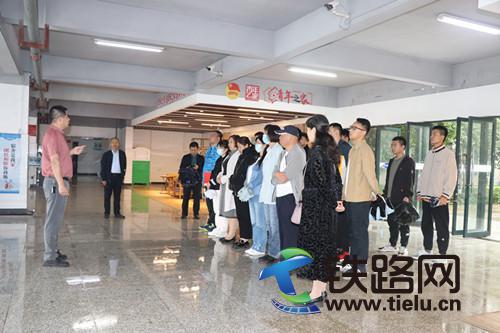 ��FԺ�_չ�W(xu��)���״��������ᰲȫ���l(w��i)��(li��n)�ϴ�z��