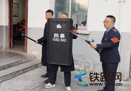 反恐防線我先行 上好新年第一課