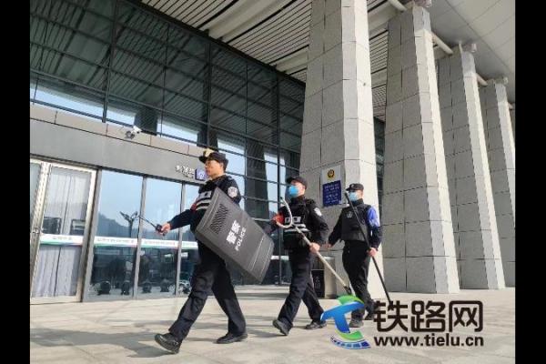 �����ڸ��Fվ�ɳ���ȫ���o(h��)��2024�괺�\(y��n)�ÿͳ���ƽ��