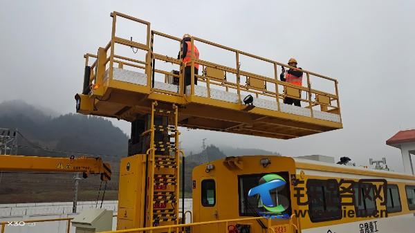 中鐵電氣化局運管公司成都維管段開展機械設備操作培