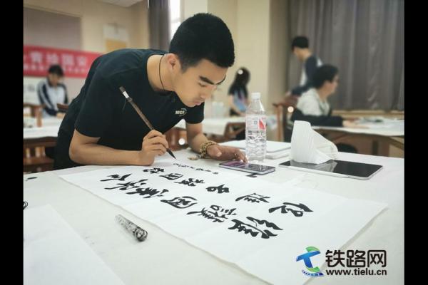 ��FԺ�ɹ��e�k�ڶ��Ç�(gu��)�Ұ�ȫ���}��(sh��)��(hu��)���(d��ng)